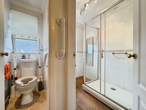 Photo 9- click for photo gallery